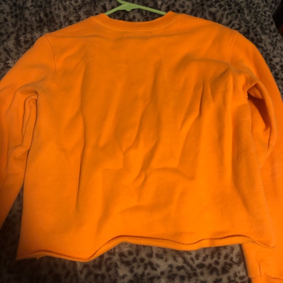 aritzia button down - Picture 3 of 3